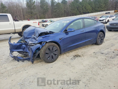 Tesla Model 3 2025 5YJ3E1EB4SF940157