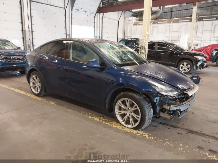 Tesla Model y 2021 VIN 5YJYGDEE5MF099836