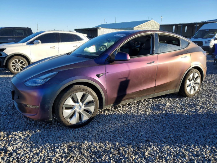 Tesla Model y 2021 VIN 5YJYGDED6MF133273