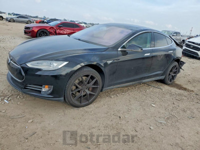 Tesla Model s 2013 5YJSA1CG1DFP11508
