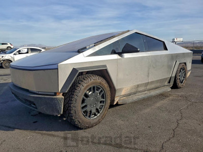 Tesla Cybertruck 2024 7G2CEHED4RA050966