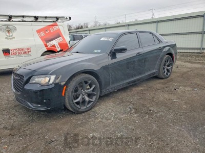 Chrysler 300 2022 2C3CCABG1NH256479