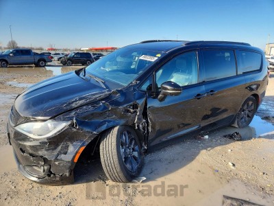 Chrysler Pacifica 2020 2C4RC1N78LR143475