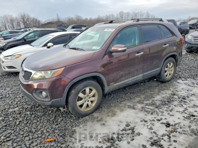Kia Sorento 2012 5XYKTDA63CG221858