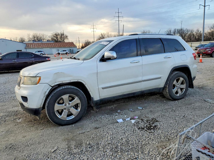 Jeep Grand cherokee 2013 VIN 1C4RJFBT2DC608038
