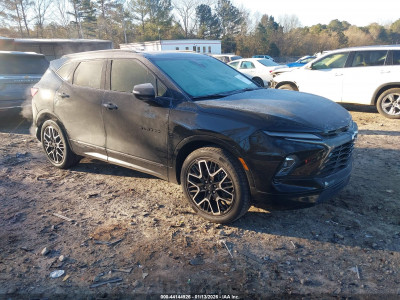 Chevrolet Blazer 2024 3GNKBERS9RS281460