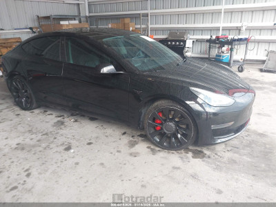 Tesla Model 3 2021 5YJ3E1EC1MF992356