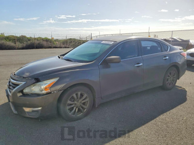 Nissan Altima 2015 1N4AL3AP8FN892315