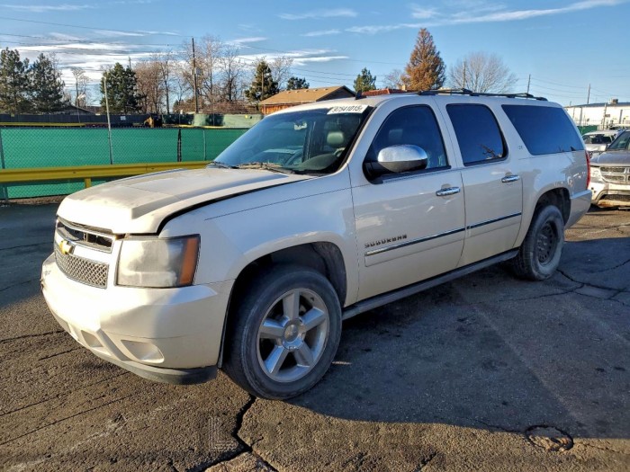 Chevrolet Suburban 2014 VIN 1GNSKKE7XER129331