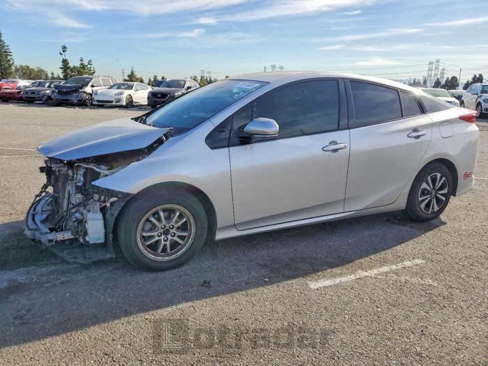Toyota Prius prime 2017 VIN JTDKARFP9H3067186