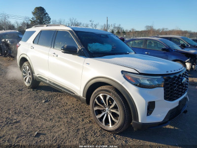 Ford Explorer 2025 1FMUK8KH1SGC79235