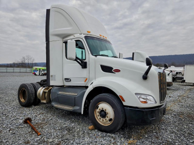 Peterbilt All models 2017 VIN 1XPBA48X8HD428853