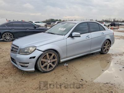 Mercedes-benz C-klasse 2014 WDDGF4HB4EG245351