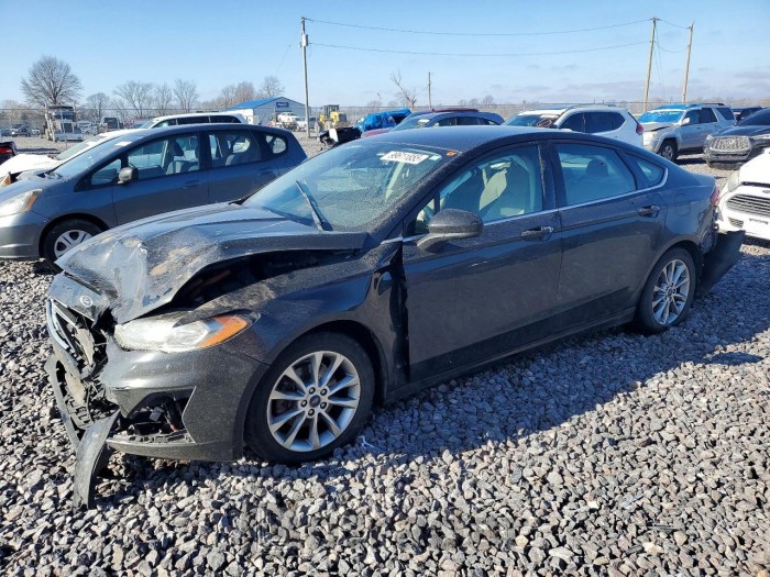 Ford Fusion 2019 VIN 3FA6P0LU8KR257419