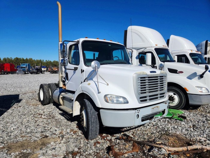 Freightliner All models 2015 VIN 1FUBC5CY5FHGK0749