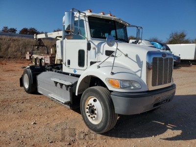 Peterbilt All models 2017 VIN 1NP3A28X2HD421514