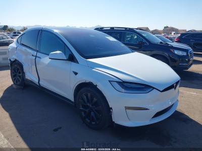 Tesla Model x 2022 VIN 7SAXCBE62NF332953