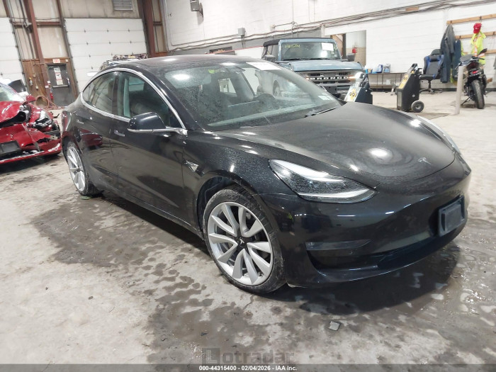 Tesla Model 3 2018 VIN 5YJ3E1EB4JF110048