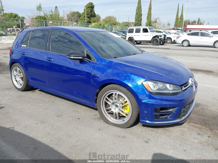 Volkswagen Golf r 2017 VIN WVWVF7AU4HW075789