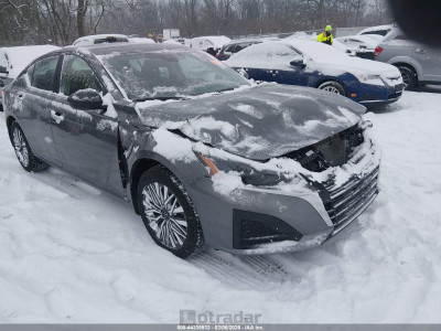 Nissan Altima 2024 1N4BL4DW1RN377237