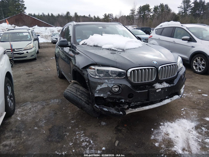 BMW X5 2018 VIN 5UXKR0C52J0X85059