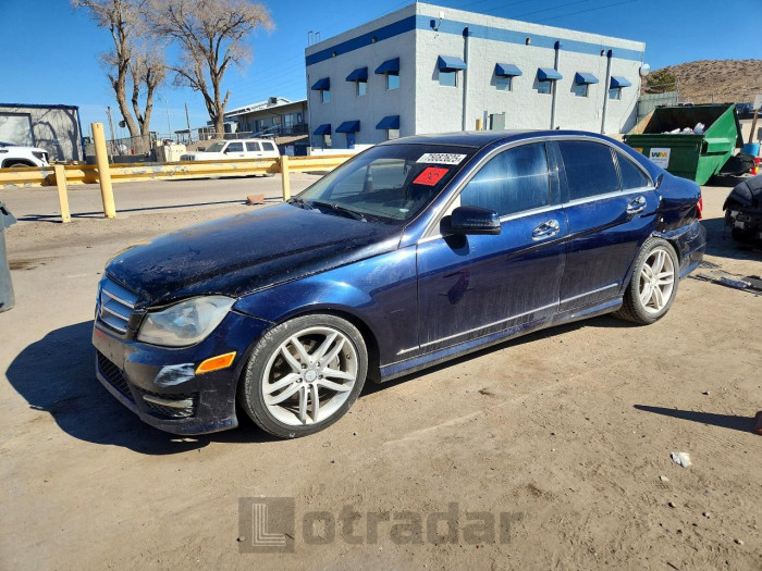 Mercedes-benz C class 2012 VIN WDDGF8BB5CR236224