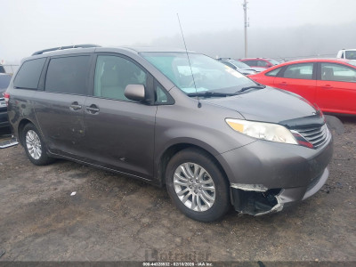 Toyota Sienna 2012 5TDYK3DC6CS278616