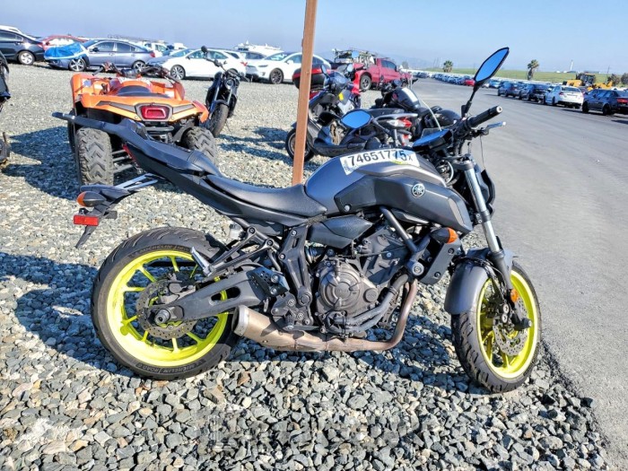 Yamaha Yzf 2018 VIN JYARM27Y9JA000492