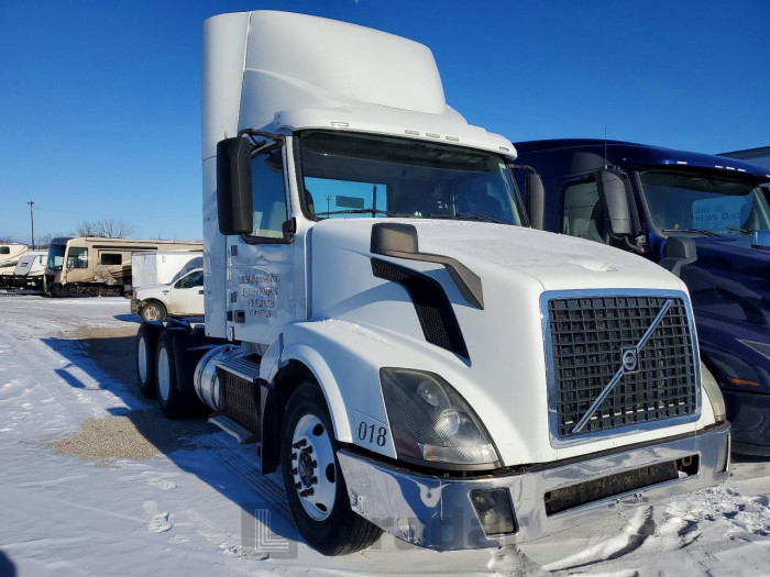 Volvo  2014 VIN 4V4NC9TG5EN170508
