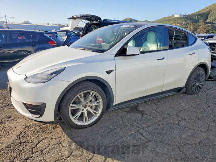Tesla Model y 2021 VIN 5YJYGDEE7MF151628
