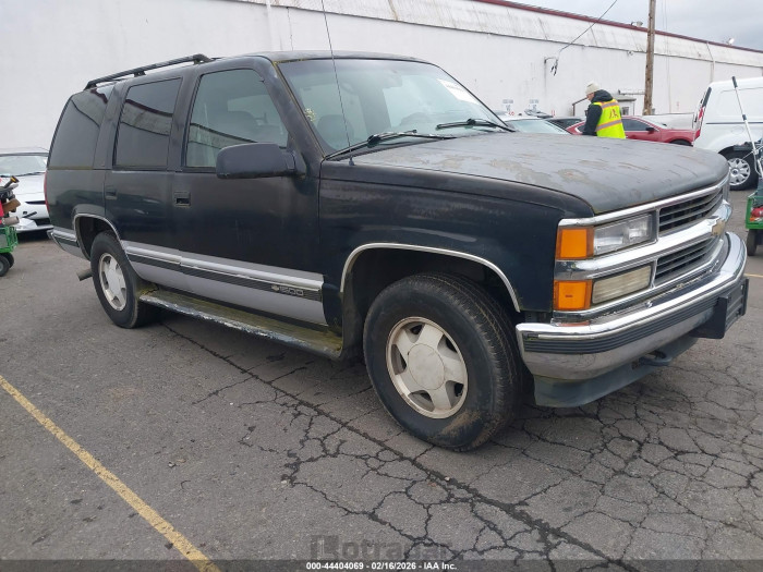 Chevrolet Tahoe 1996 VIN 1GNEK13R5TJ356790