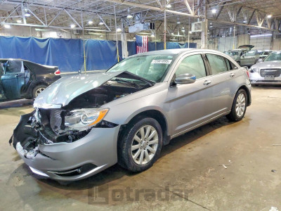 Chrysler 200 2013 1C3CCBCG7DN570857