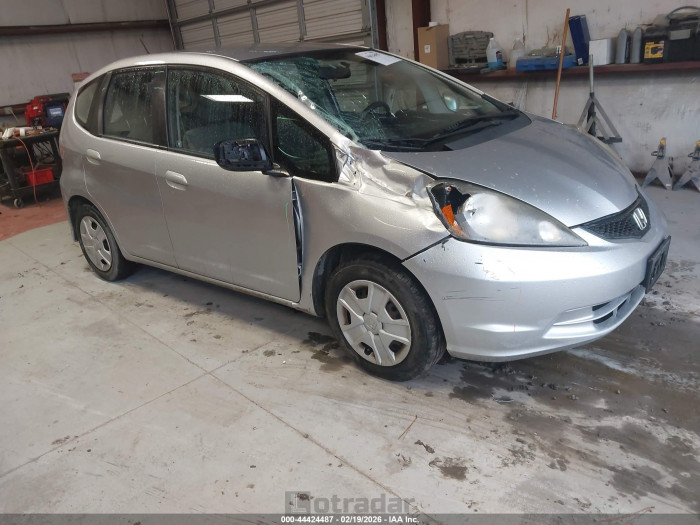 Honda Fit 2013 VIN JHMGE8H30DC045617
