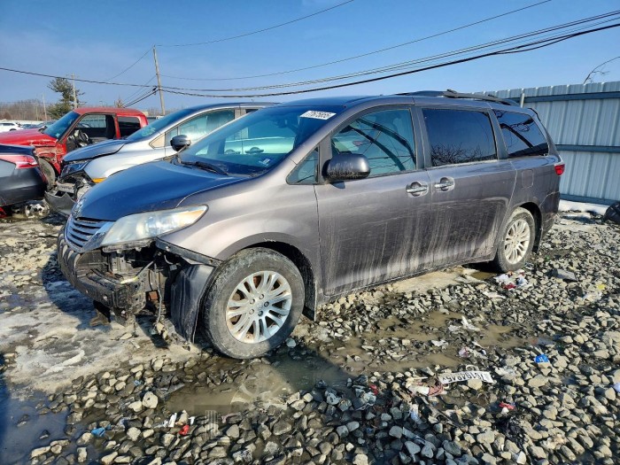 Toyota Sienna 2017 VIN 5TDYZ3DC5HS829752