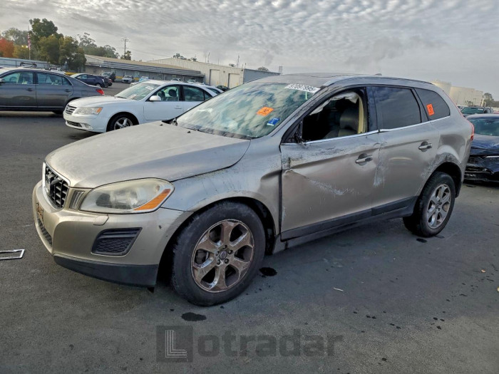 Volvo Xc60 2013 VIN YV4940DZXD2414916