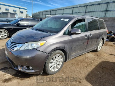 Toyota Sienna 2013 5TDYK3DC2DS385695