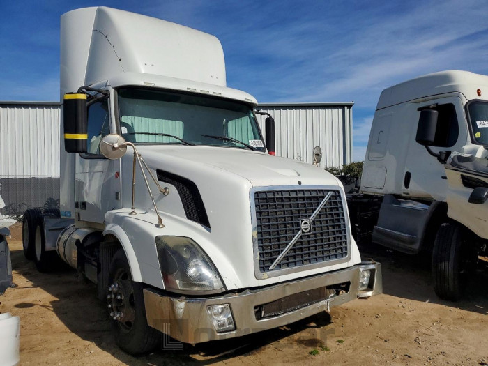 Volvo All models 2012 VIN 4V4NC9EH8CN532463