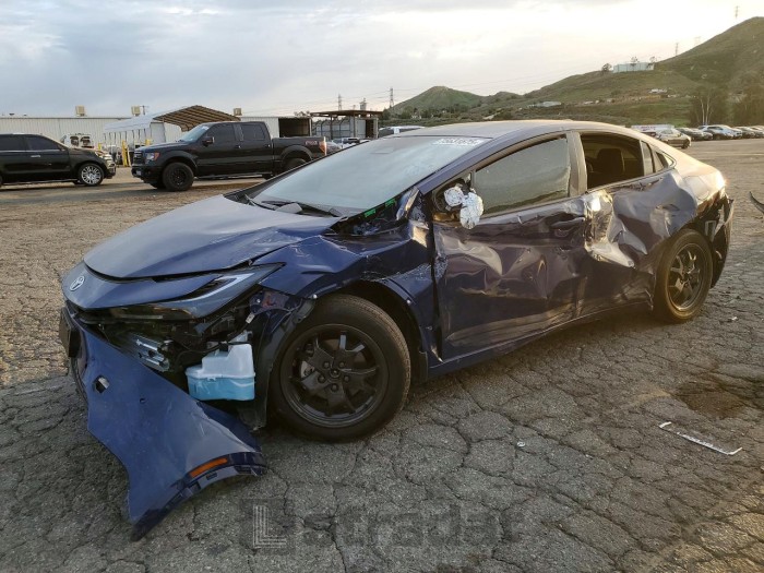 Toyota Prius 2026 VIN JTDACAAU6T3069345