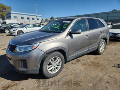 Kia Sorento 2015 5XYKT3A62FG567799