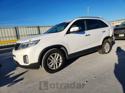 Kia Sorento 2015 5XYKT3A69FG627786