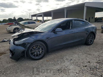 Tesla Model 3 2023 5YJ3E1EA5PF395746