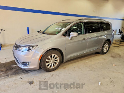 Chrysler Pacifica 2017 2C4RC1BG1HR729351