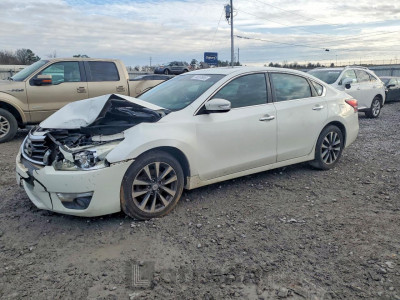 Nissan Altima 2015 1N4AL3AP5FC229375