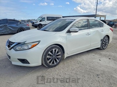 Nissan Altima 2017 1N4AL3APXHC479021