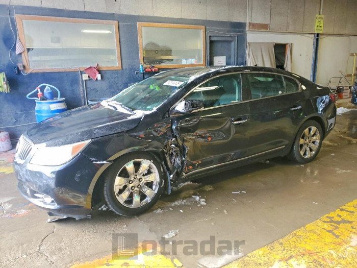 Buick Lacrosse 2013 VIN 1G4GC5E33DF312897