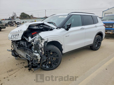 Mitsubishi Outlander 2025 JA4T5WA90SZ008915
