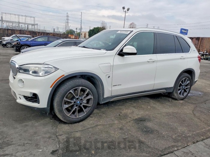 BMW X5 2018 VIN 5UXKT0C57J0W01977