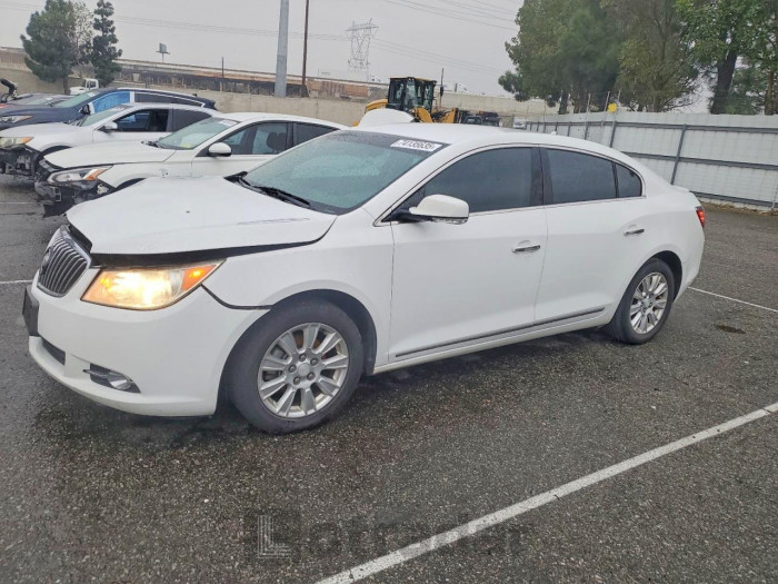 Buick Lacrosse 2013 VIN 1G4GC5ER2DF304827
