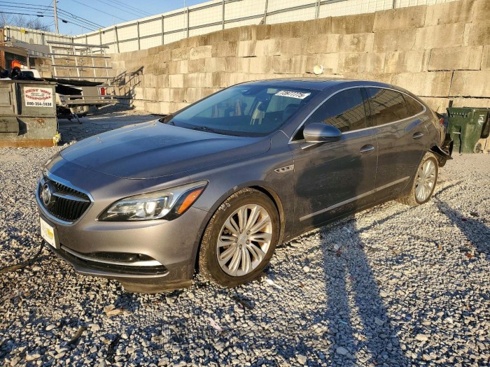 Buick Lacrosse 2018 VIN 1G4ZR5SZ5JU127838