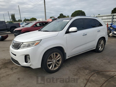 Kia Sorento 2015 5XYKW4A74FG650415